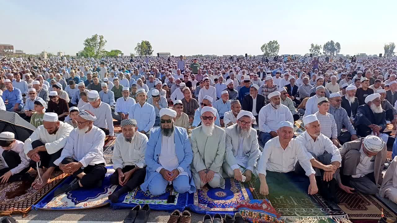 بندر ترکمن میزبان نماز گزاران عید قربان