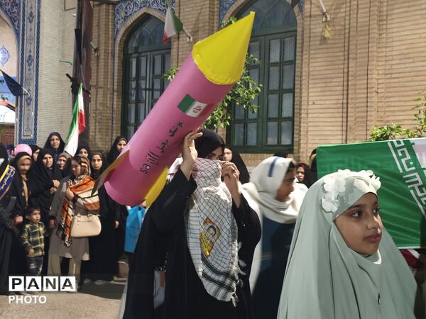 اجتماع بزرگ "دختران جان فدای ایران" در سرخس