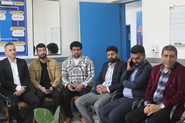 بزرگداشت مقام معلمان در مدارس گلوگاه 