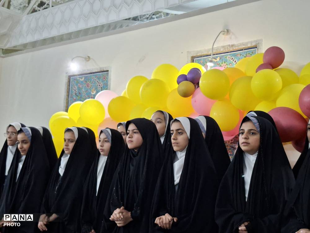 جشن پایان تحصیلی دانش‌آموزان ششم مدرسه شاهد پوررضایی