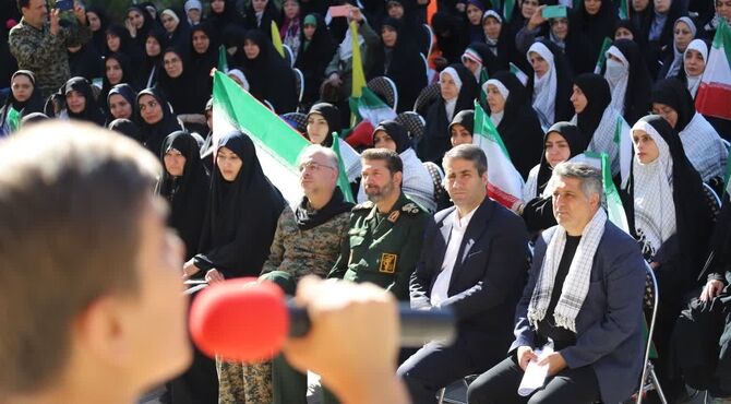 ۱۹ منطقه، یک‌صدا در آموزش و پرورش برای ایران قد علم کردند