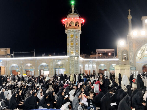 مراسم نخستین شب قدر در حرم حضرت معصومه(س)