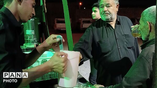 ایستگاه صلواتی صاحب الزمان در روستای نقاب میزبان عزادارن حسینی می شود