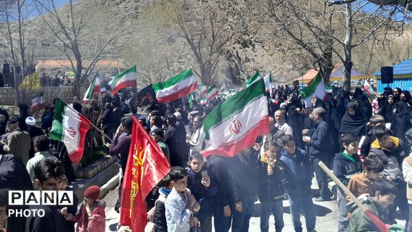 مراسم استغاثه به امام زمان (عج) به همراه آتش زدن بت بعل در گرداب شهر بن