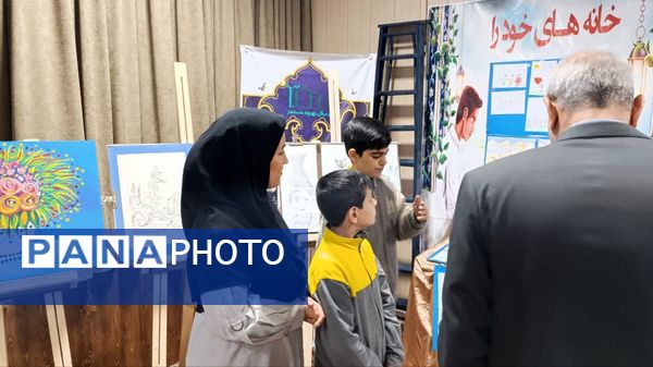 افتتاح نمایشگاه هنری دانش‌آموزی در دبستان دوره دوم سلیمانی