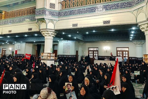 مراسم گرامیداشت رهبر شهید انقلاب در بارگاه ملکوتی حضرت عبدالعظیم حسنی (ع)