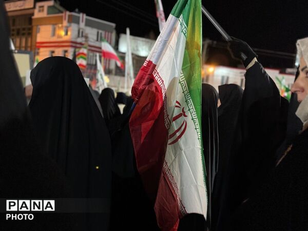 حضور پرشور مردم قروه در نمایش وحدت و همبستگی