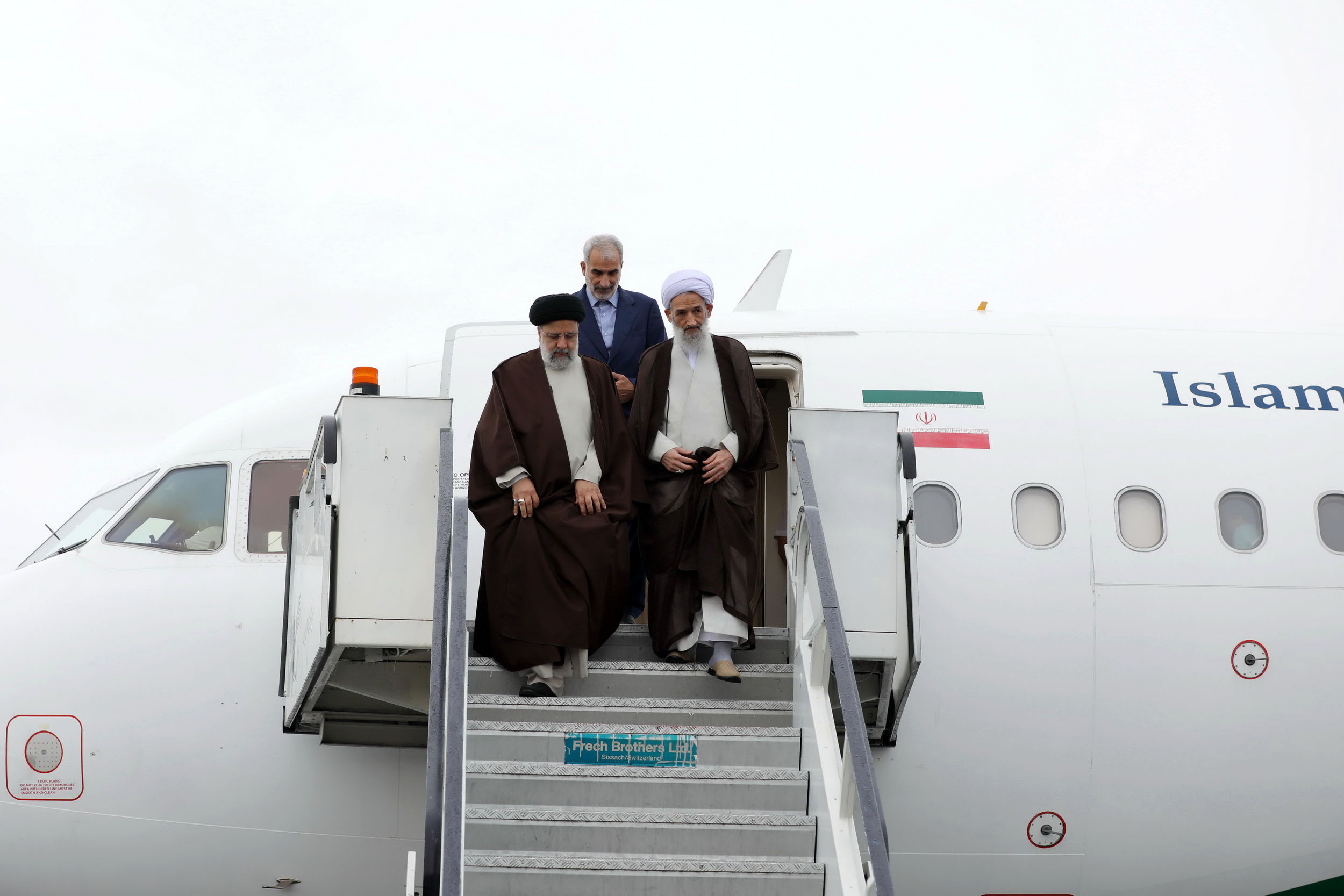 آیت‌الله رئیسی وارد استان مازندران شد