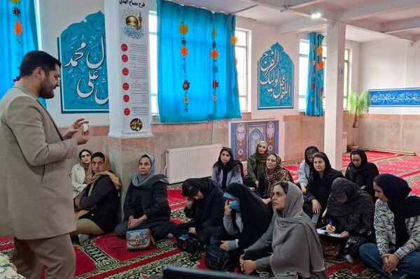 کارگاه تربیت قصه محور ویژه آموزش خانواده و اولیا دبستان هیات امنایی ملاصدرا