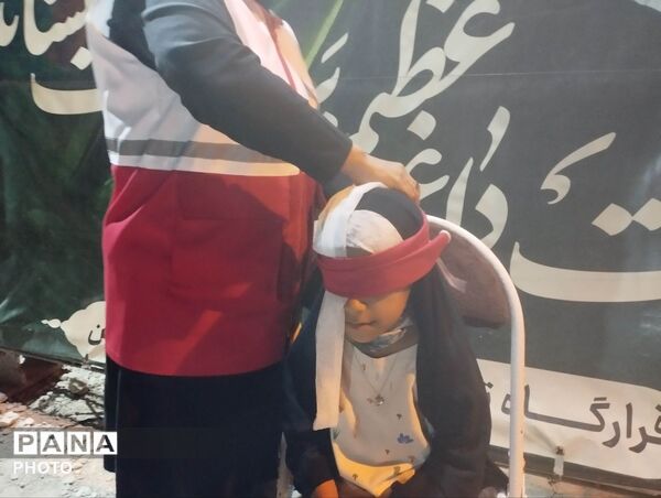 برگزاری دوره آموزشی هلال‌احمر در فین محله مارم ایستگاه وحدت