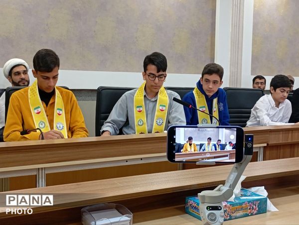 جلسه تشکلات دانش آموزی با نماینده مردم نیشابور در مجلس شورای اسلامی