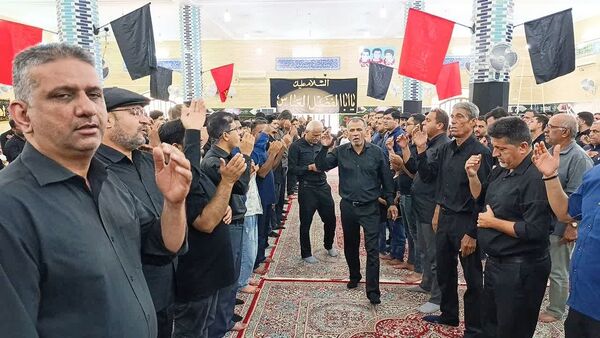 نمازی به یاد ظهر عاشورا