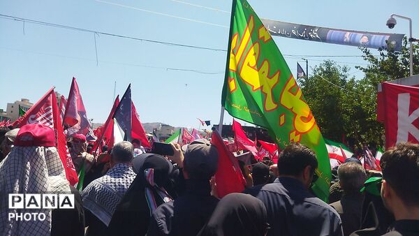پیش به سوی تشییع رهبر شهیدمان-۳