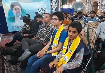 مراسم بزرگداشت رئیس‌جمهور شهید و رونمایی از مستند «مین جهنده» در حسینیه‌ بنی‌فاطمه