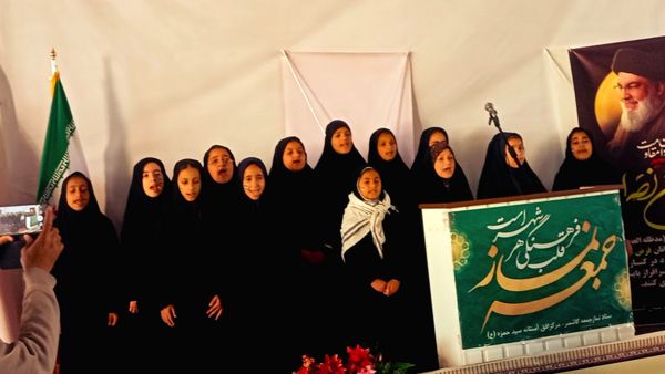 نماز جمعه این هفته شهرستان کاشمر همزمان با روز قدس برگزار شد 