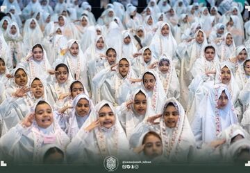 جشن تکلیف دانش‌آموزان دختر پایه سوم منطقه 14 تهران