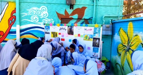 روز جهانی کودک و تخم مرغ در مدرسه شاهد خیر سجادی 