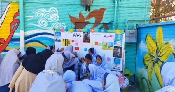 روز جهانی کودک و تخم مرغ در مدرسه شاهد خیر سجادی 