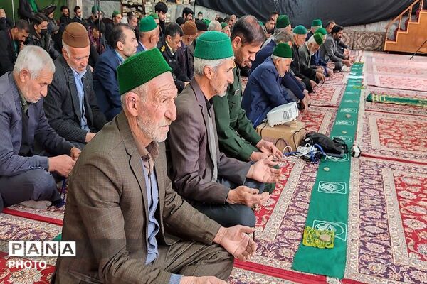 اقامه نماز جمعه در آخرین هفته  ماه مبارک رمضان در شهر بار نیشابور