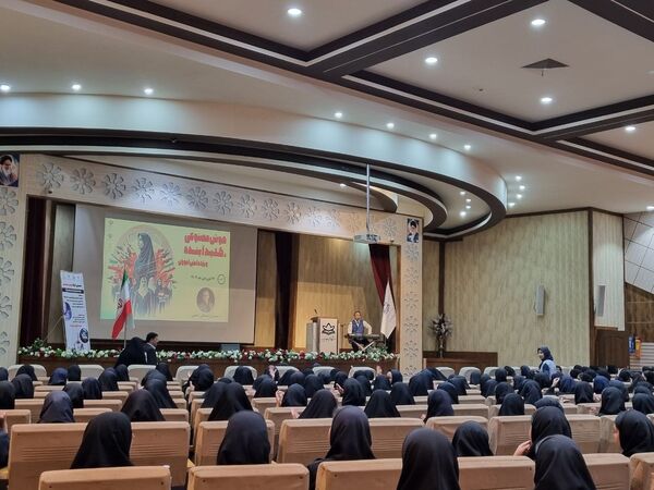 همایش آشنایی با مبانی هوش مصنوعی دانش‌آموزان شهرستان تربت حیدریه 