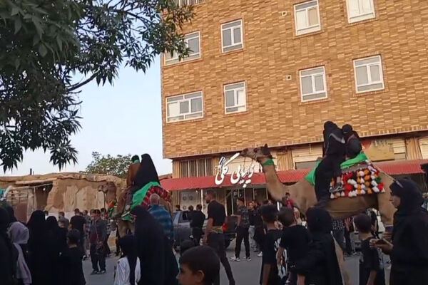 بانگ چاووش محرم و لبیک یاحسین در شهر بهمن
