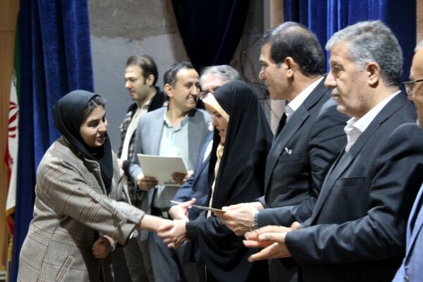 ملکان صحنه افتخارآفرینی برترین‌های کنکور ۱۴۰۴