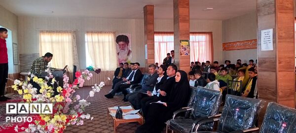 فرهنگ و هنر در مدارس شهید صادقی و شهید رجایی طنین انداز شد