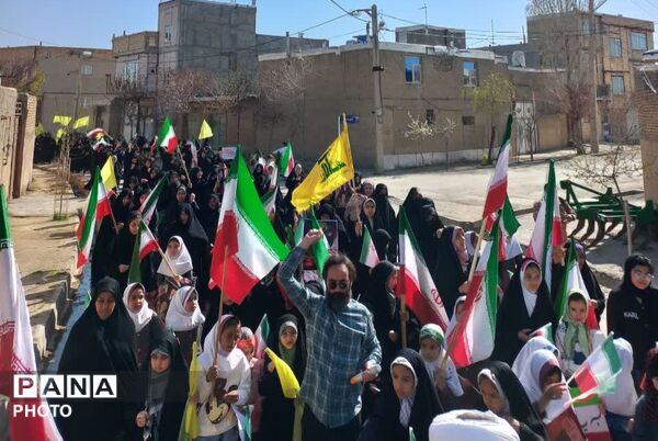مادران و شکوفه‌های دستجرد در روز دختر به یاد میناب