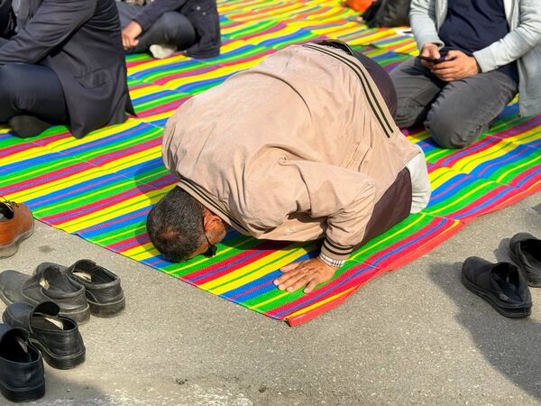 اقامه نماز عید فطر در ایزدشهر
