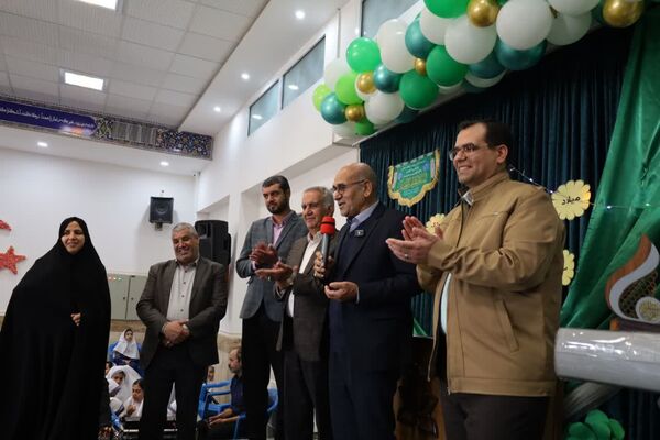 تجلیل از خیر مدرسه‌ساز دبستان دخترانه شاهد پوررضایی