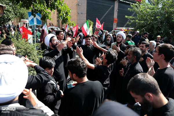 مراسم تشییع پیکر مطهر رهبر شهید انقلاب در تهران - 1
