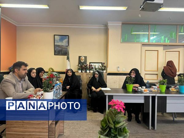 کارگاه توانمند‌سازی مشاوران مدارس شهرستان قرچک‌ 