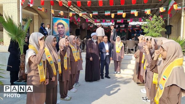 آیین آغاز سال تحصیلی در دبیرستان نمونه دولتی حضرت خدیجه(س) 