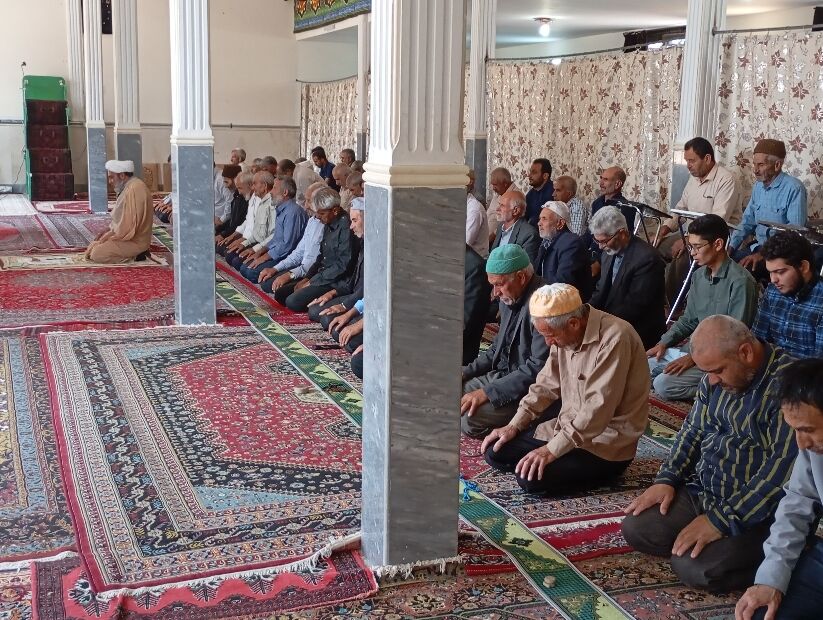 نماز جمعه در شهر تیتکانلو
