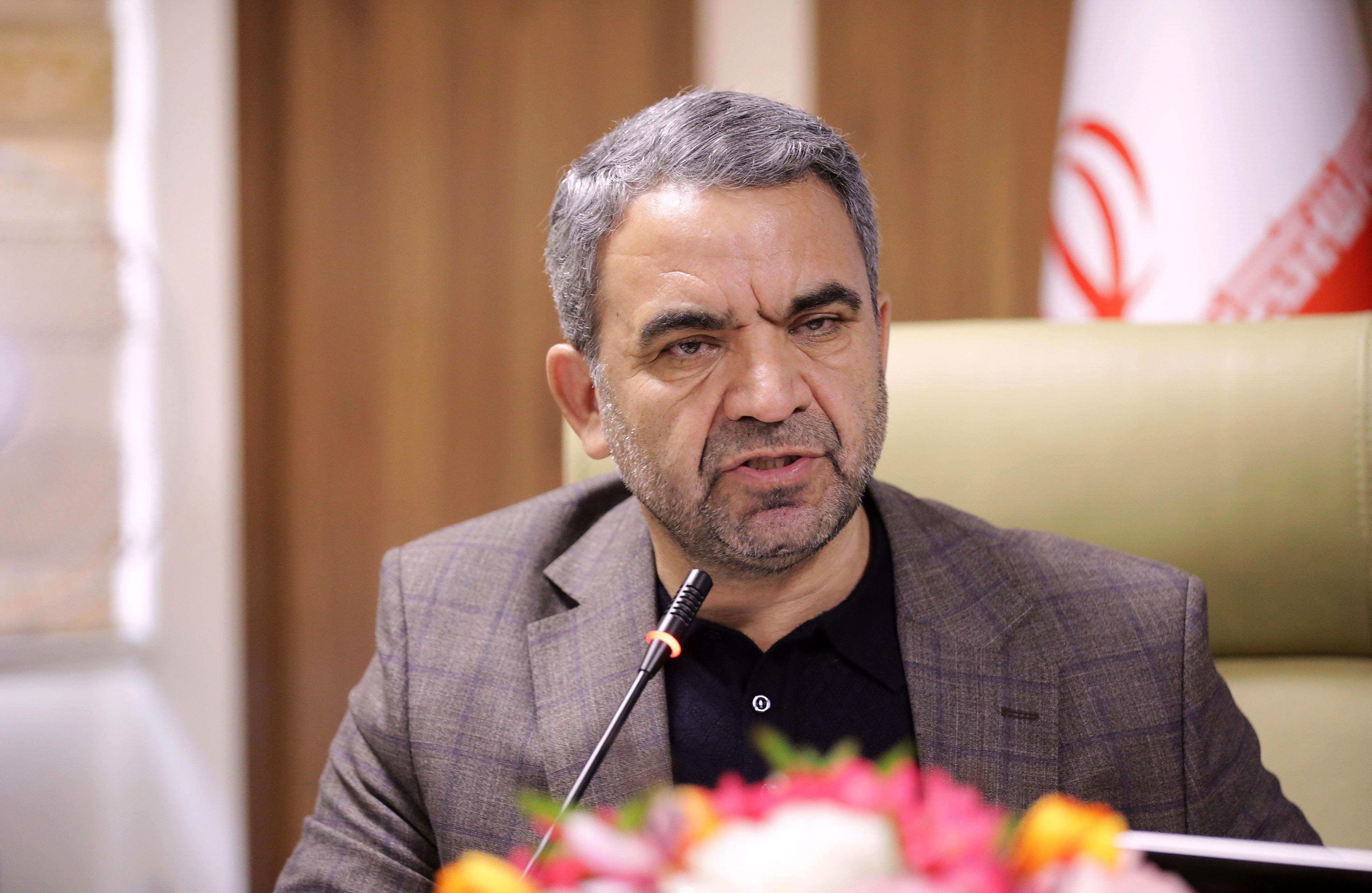 ضرورت نظارت بر آموزش مجازی و تقویت نقش مدارس در تربیت هویتی دانش‌آموزان