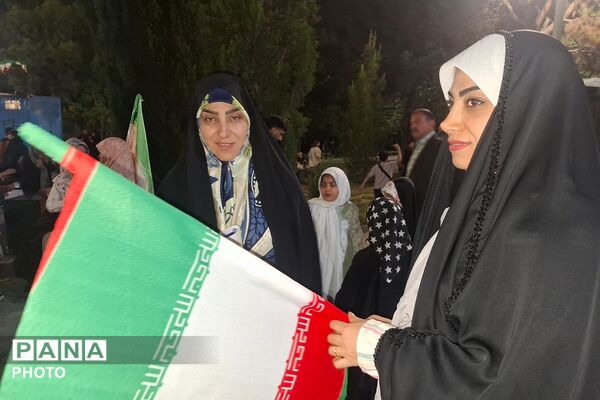 برای حفظ ایران، سنگر ما خیابان
