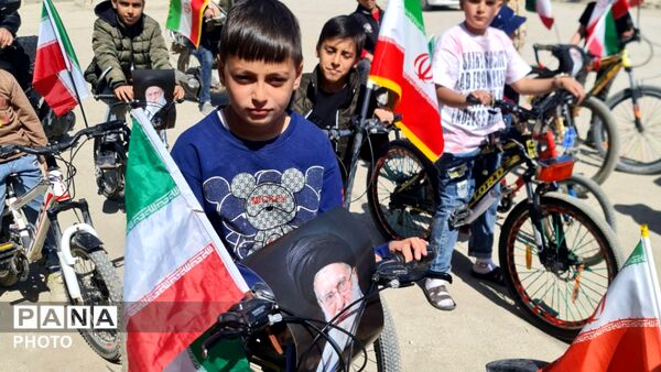 پیمایش دوچرخه‌سواری دانش‌آموزان در مسیر ولایت و تجدید میثاق با رهبری معظم انقلاب