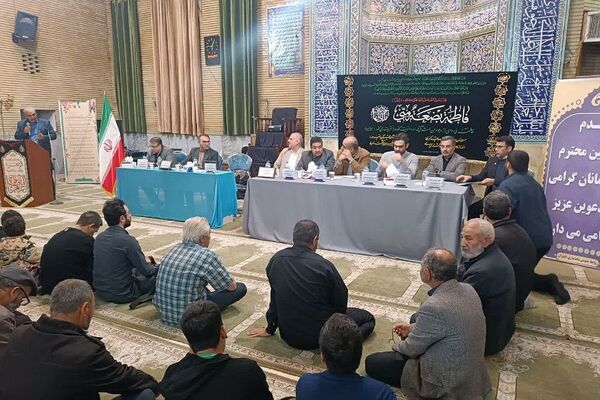 برپایی میزخدمت باحضور مسئولان و نمایندگان قوای مجریه و مقننه در بخش خاوران شهرستان ری