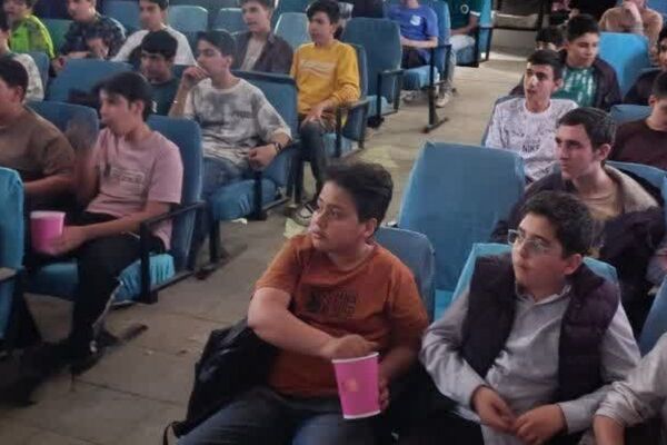 اردوی آموزشی و تفریحی در مدرسه فلسطین همدان جهت آمادگی امتحانات خرداد
