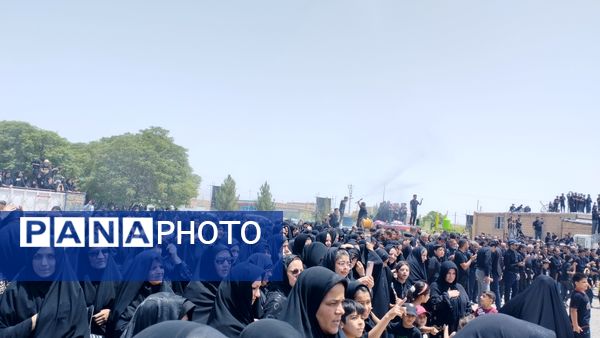 برگزاری نماز ظهر عاشورا در خلیل آباد 