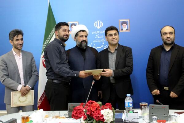 تقدیر از خبرنگاران در گلوگاه 