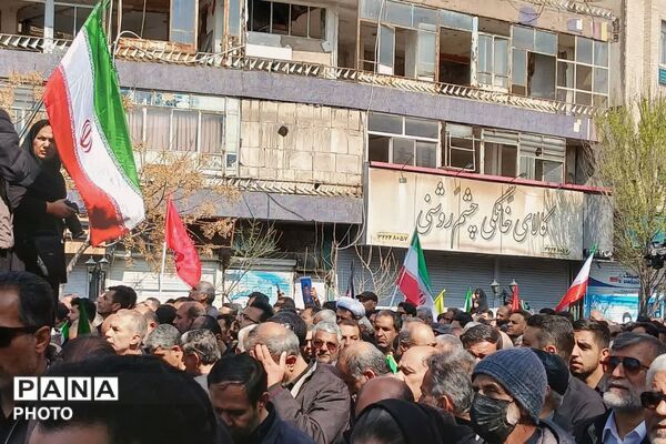 کبوتران عاشق به امام شهیدشان پیوستند