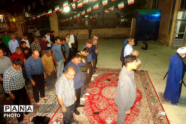 سوگِ غربتِ جوادالائمه (ع)؛ دل‌های شکسته در شبی آکنده از اشک به هم رسیدند