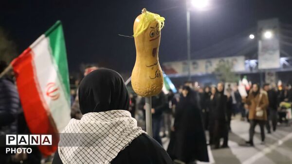 بیست و هفتمین سیل خروشان مردمی در راهپیمایی‌ها