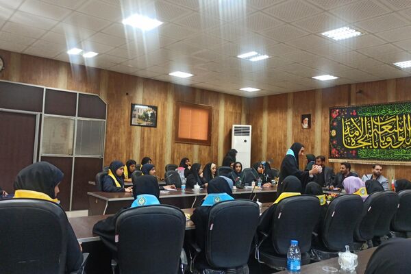 نشست صمیمی قائم‌مقام سازمان دانش‌آموزی کشور با رؤسای شورای دانش‌آموزی شیراز