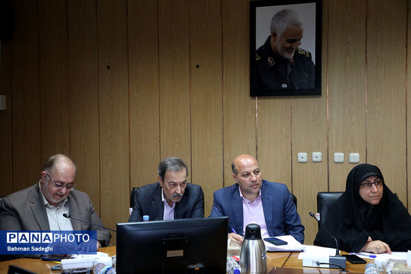 دومین جلسه هم‌اندیشی وزیر آموزش و پرورش با منتخبی از مدیران مدارس