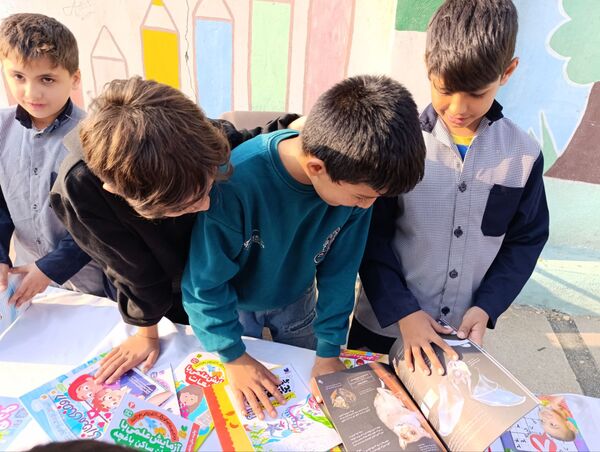 برگزاری نمایشگاه کتاب در دبستان معلم دو آشخانه 