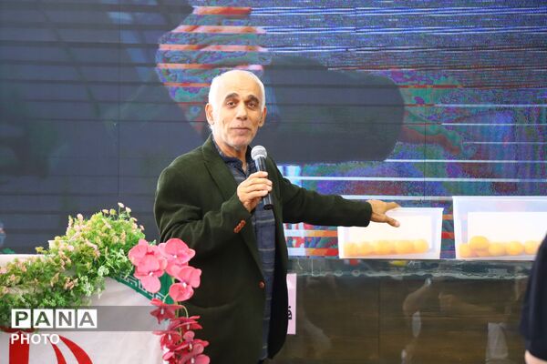 جشنواره بزرگ خریداران ماهی در تبریز
