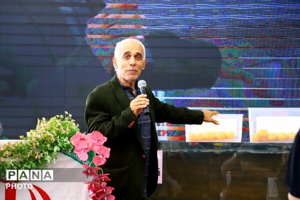 جشنواره بزرگ خریداران ماهی در تبریز