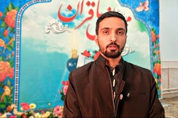 تیم تواشیح دانش‌آموزی بن با سه گروه برتر مسابقات استانی مدیحه‌سرایی به رقابت پرداختند 